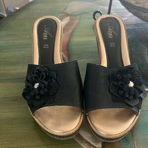 Azura sandal navy wedges size 39